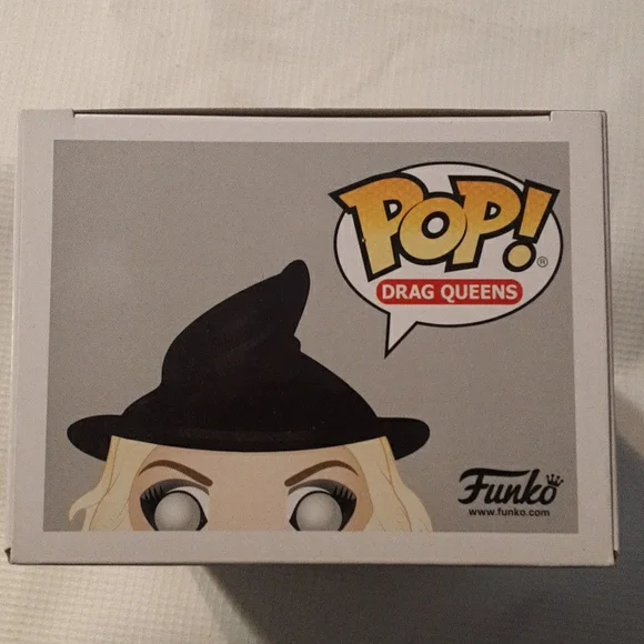 Funko Pop "Sharon Needles" - Picture 6 of 6